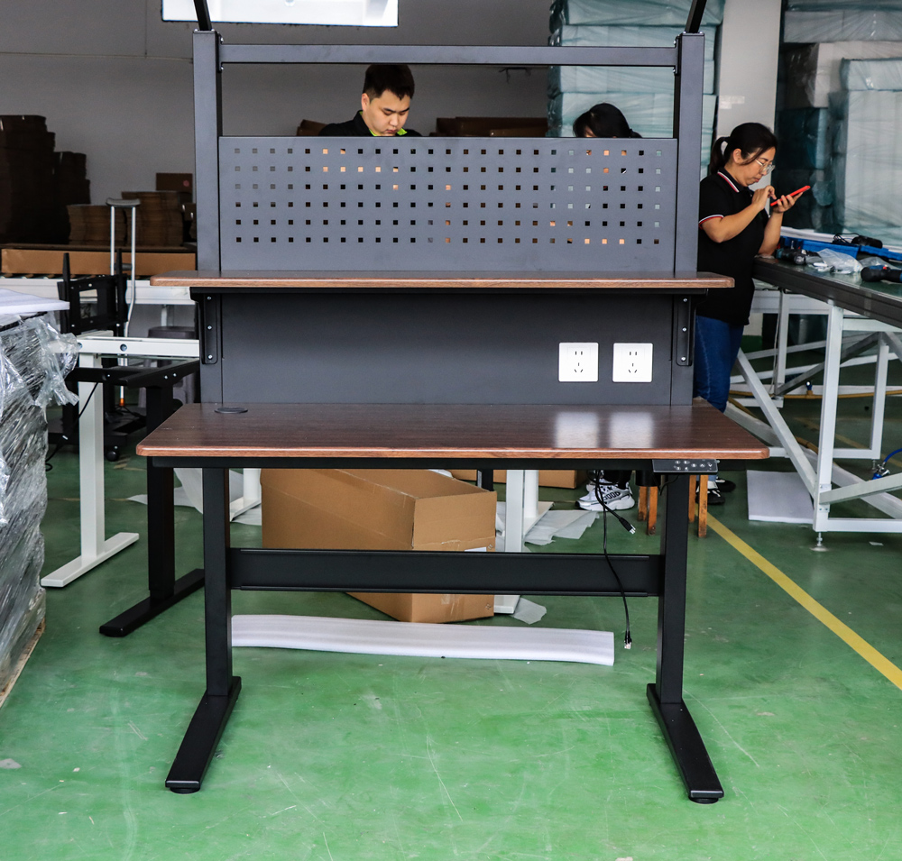 高さ調節可能なフロアスタンディングワークテーブル、ヘビーデュ - Workbench Woodworking のレビューと価格